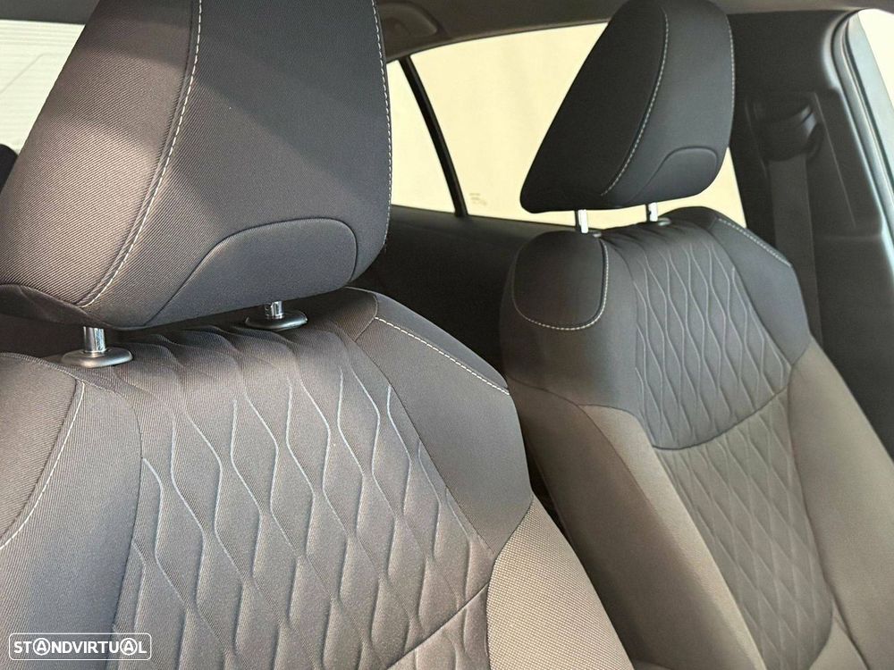 Toyota Corolla 1.8 Hybrid Comfort - 16