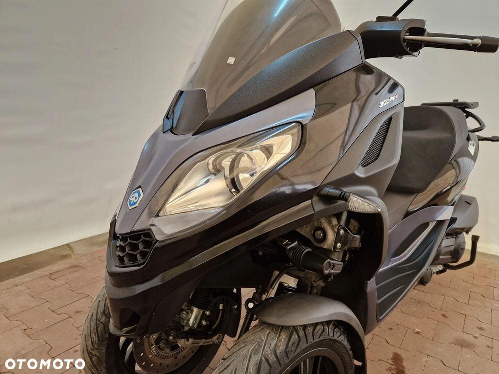 Piaggio MP-3 - 32