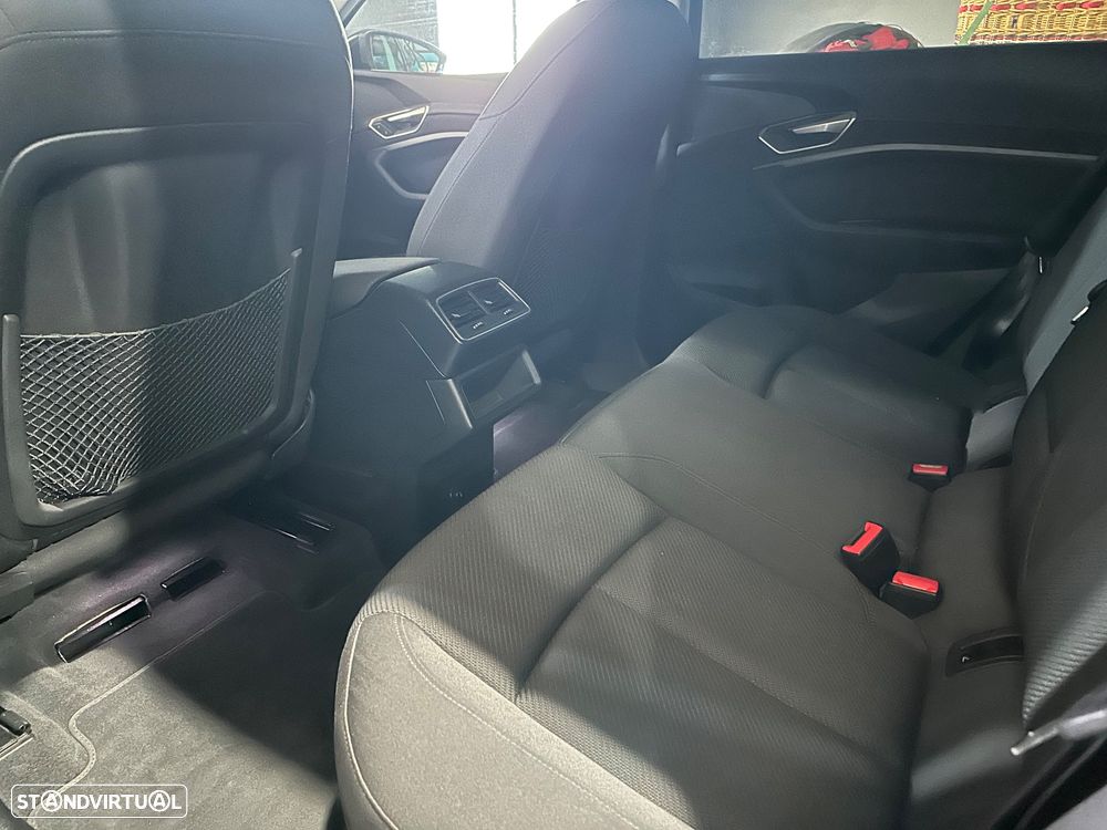 Audi Q8 e-Tron 55 quattro Advanced - 7