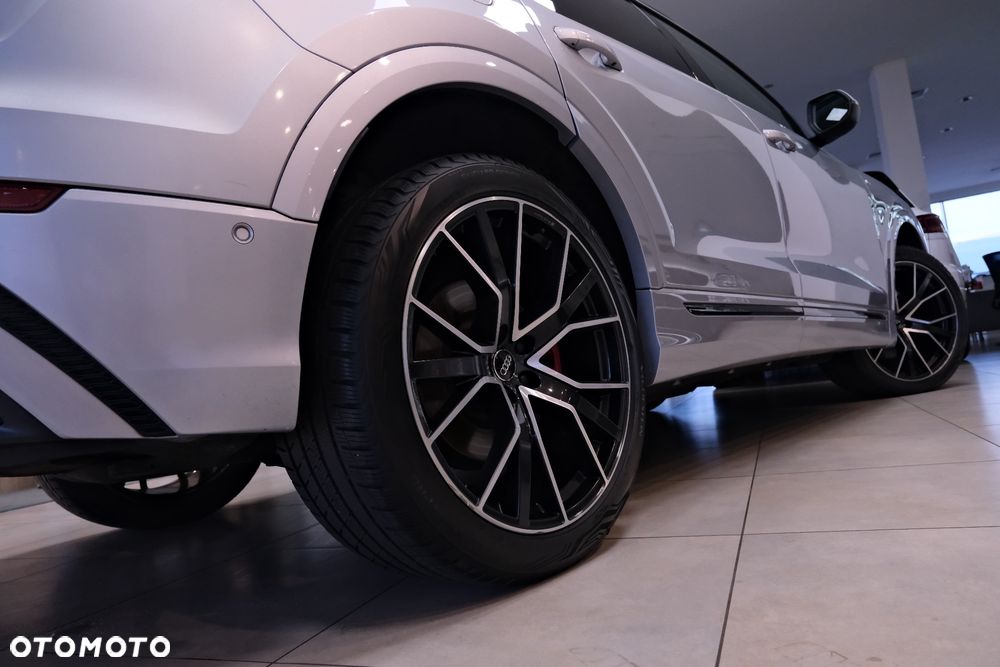 Audi Q8 55 TFSI quattro tiptronic - 10