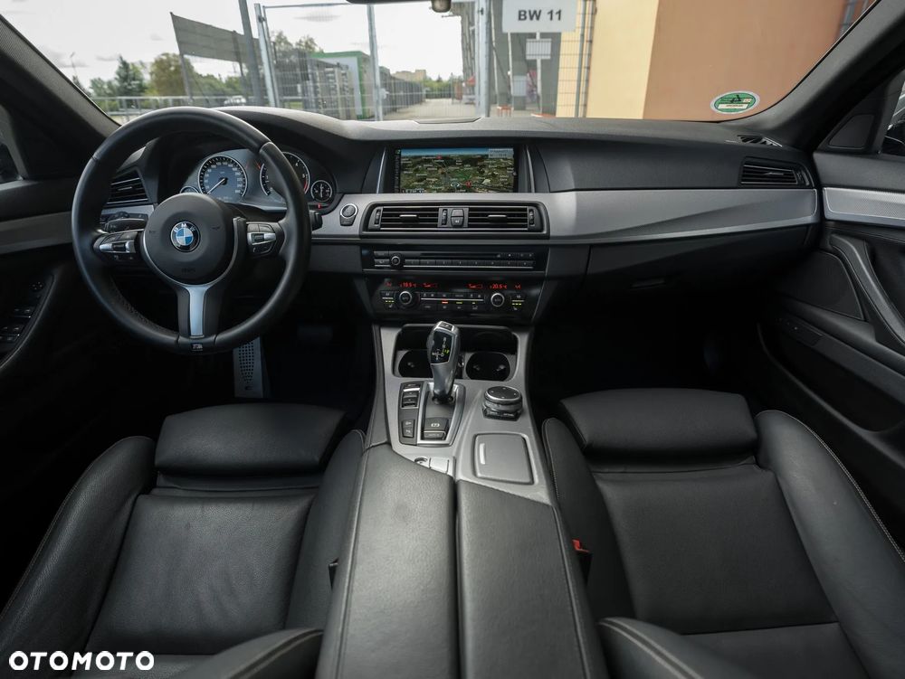BMW Seria 5 530d xDrive Sport-Aut - 21