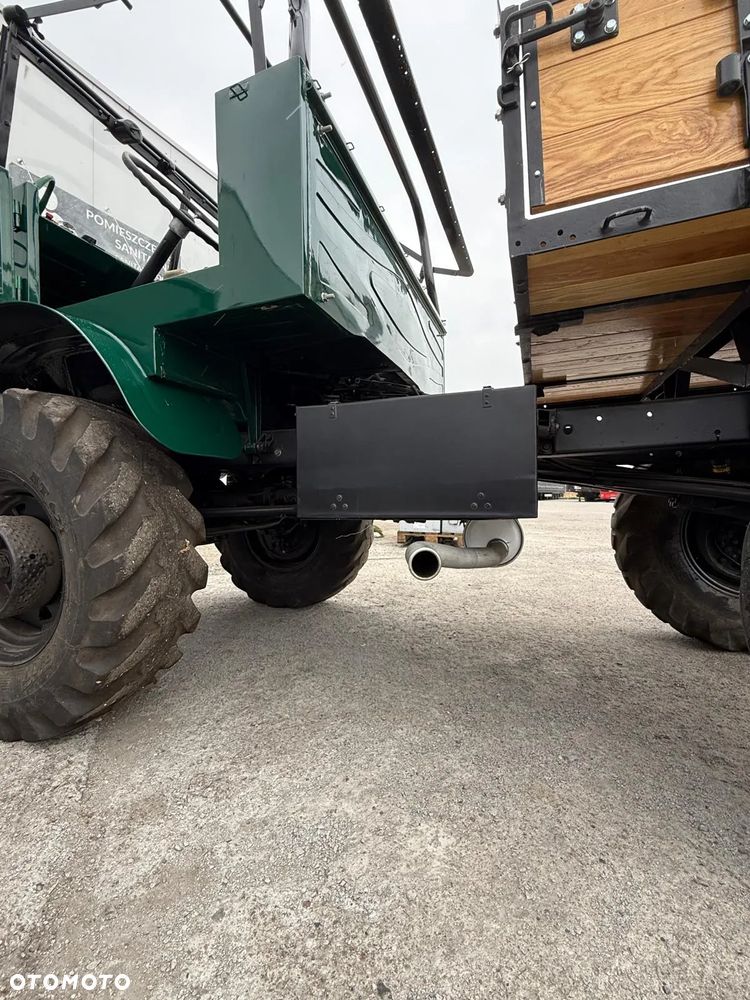 Mercedes-Benz Unimog U411 Cabrio - 15