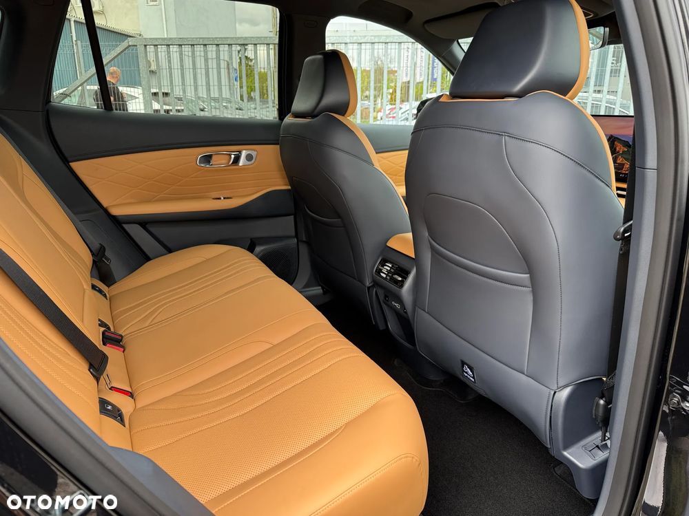 Geely Starray - 7