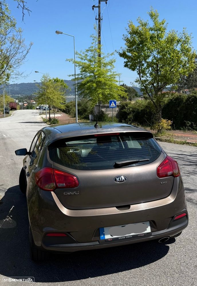 Kia Ceed 1.4 CRDi LX - 8