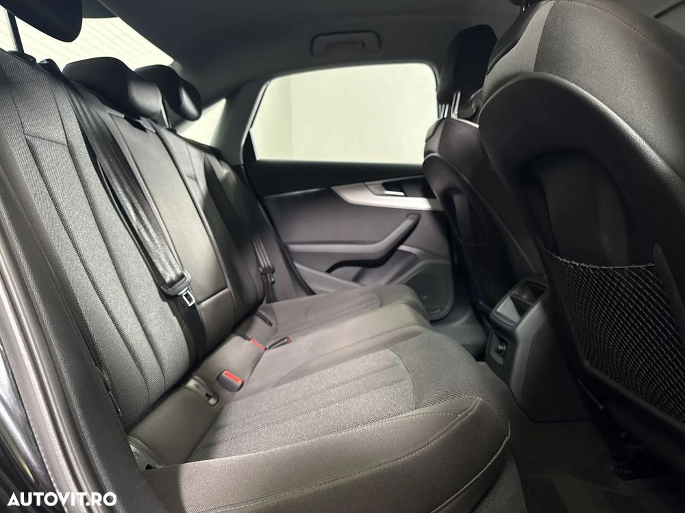 Audi A4 Limuzina 40 TFSI quattro S tronic - 13