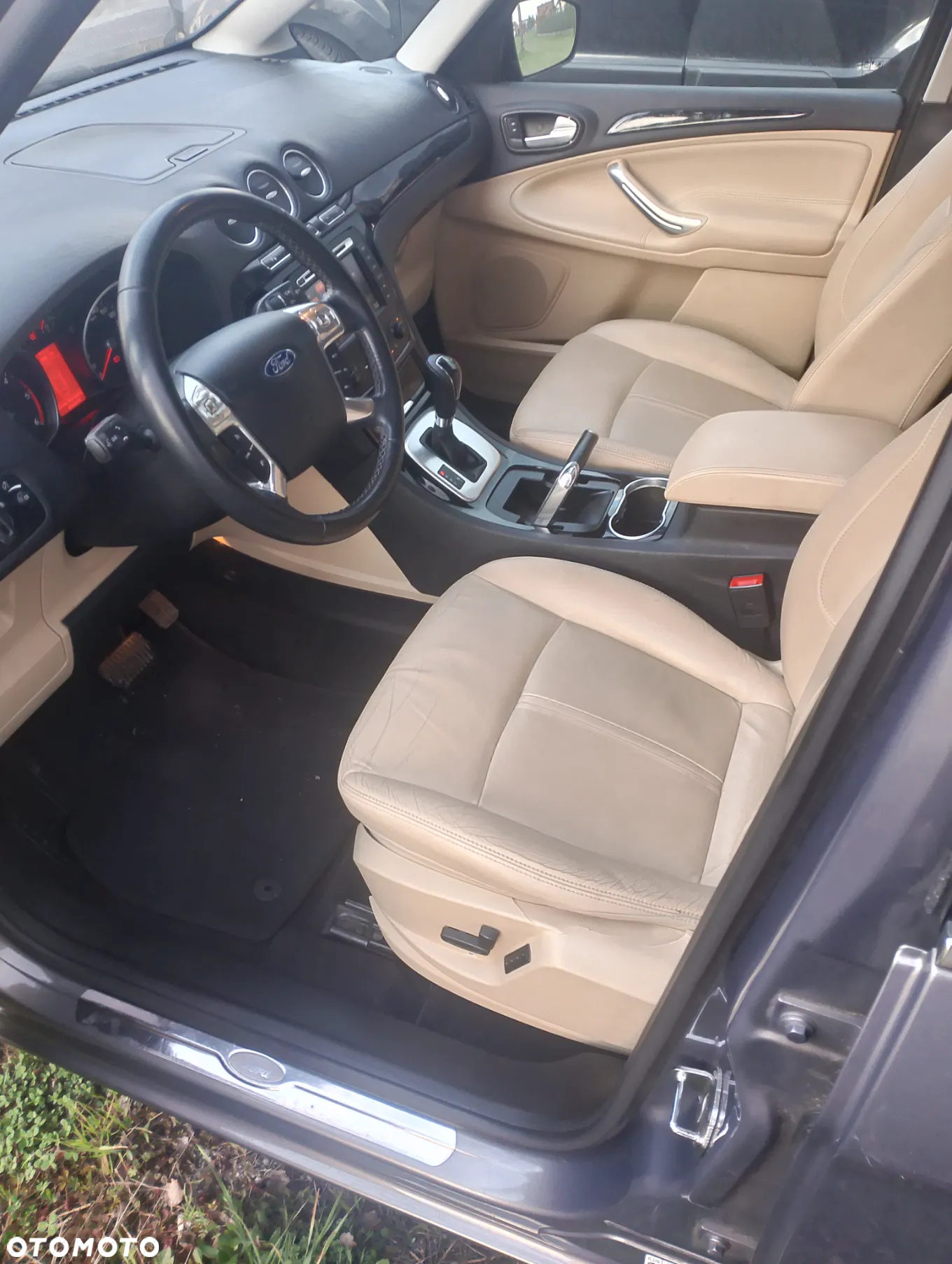 Ford Galaxy - 5