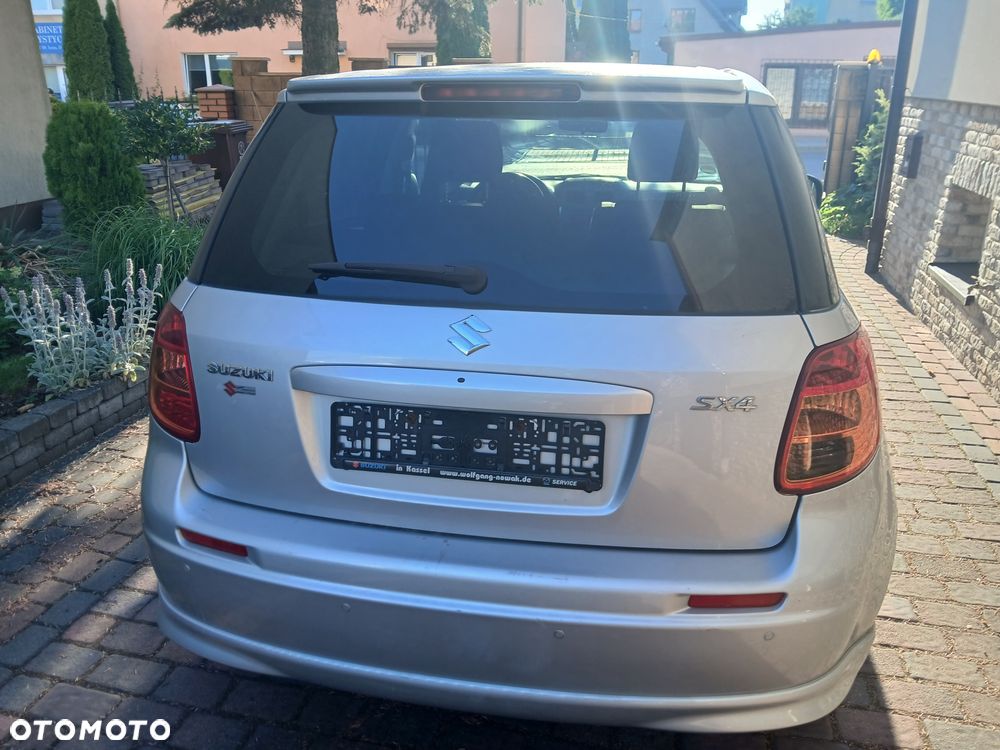 Suzuki SX4 - 5