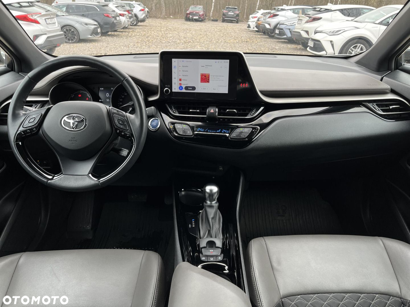 Toyota C-HR 2.0 Hybrid Executive - 8
