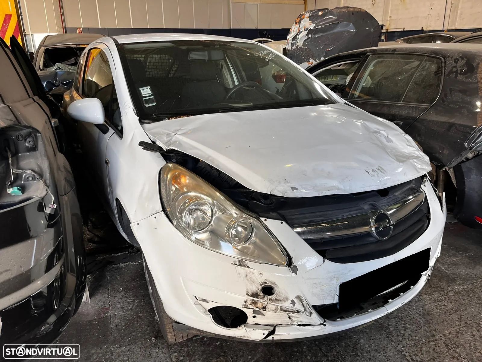 Opel Corsa 1.3 CDTI Van de 2009 para peças - 1