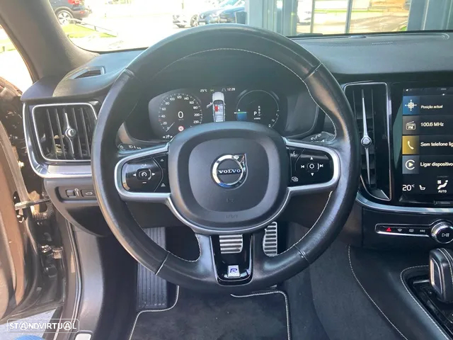 Volvo V60 2.0 T8 AWD TE R-Design - 15