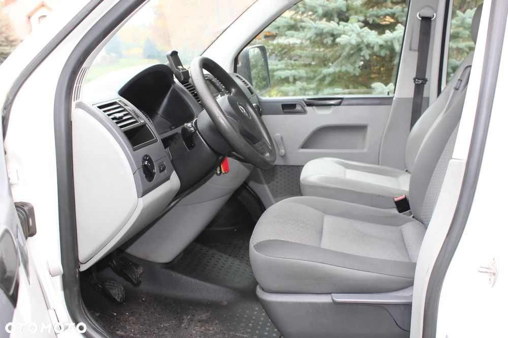 Volkswagen Transporter - 8
