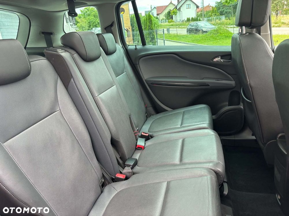 Opel Zafira 2.0 CDTI Cosmo - 25