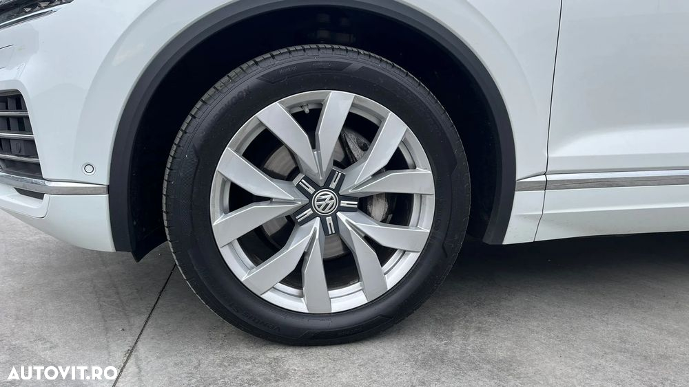 Volkswagen Touareg V6 TDI Elegance - 7