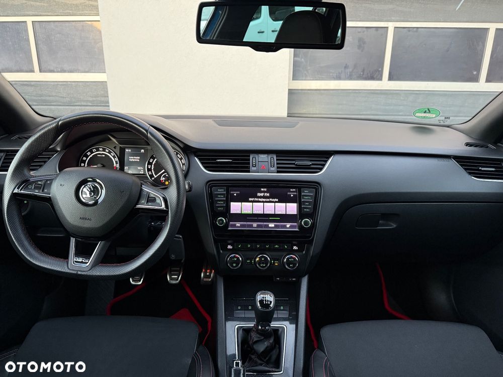 Skoda Octavia Combi 2.0 TDI RS - 14