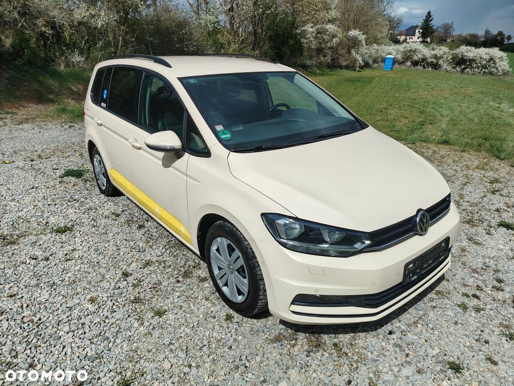 Volkswagen Touran - 2
