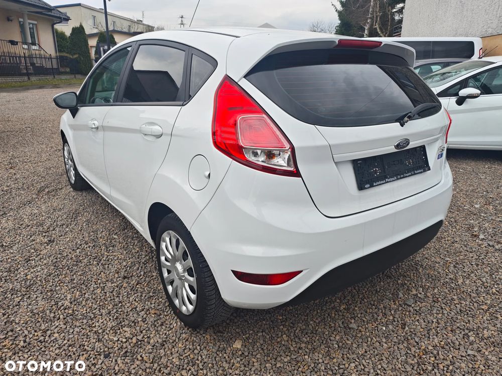 Ford Fiesta 1.25 Celebration - 12