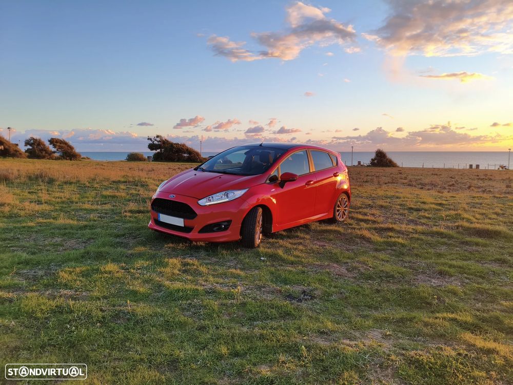 Ford Fiesta 1.0 EcoBoost S&S ST-LINE - 11