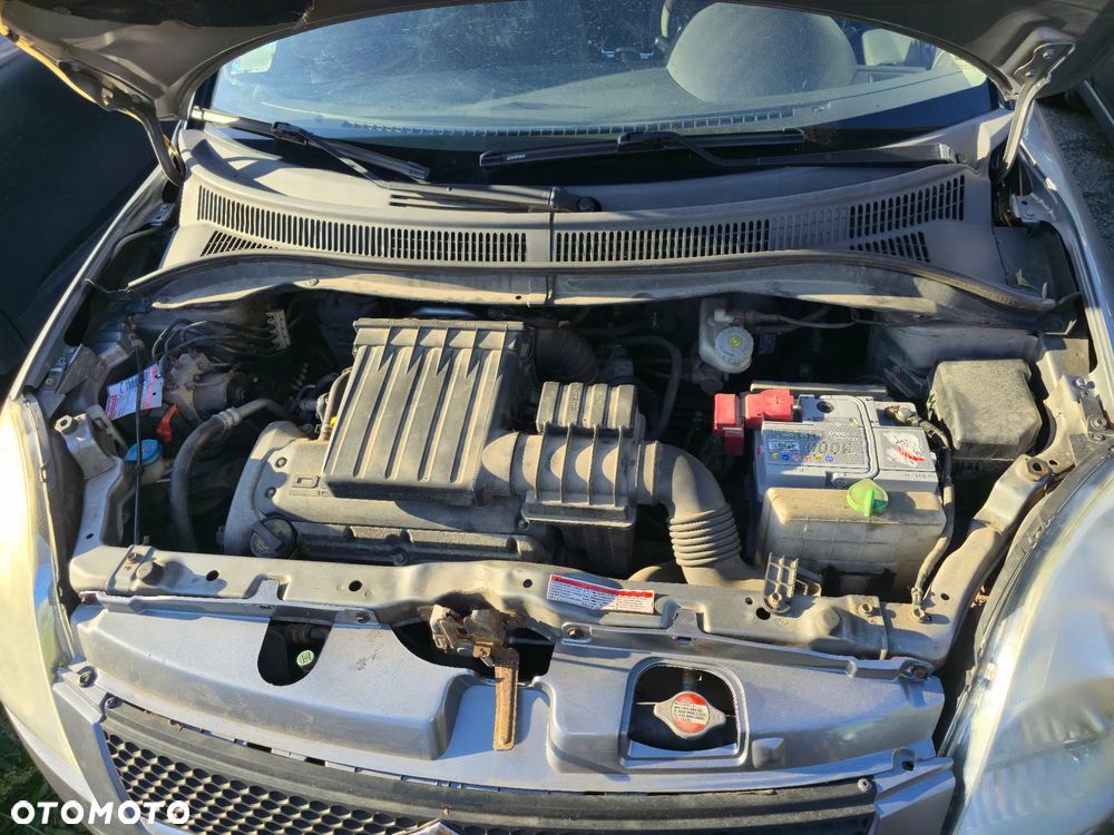 Suzuki Swift - 11