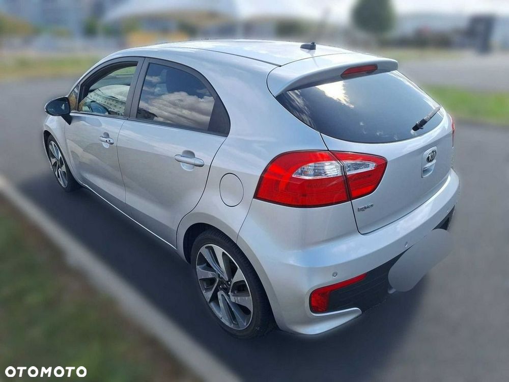Kia Rio - 2