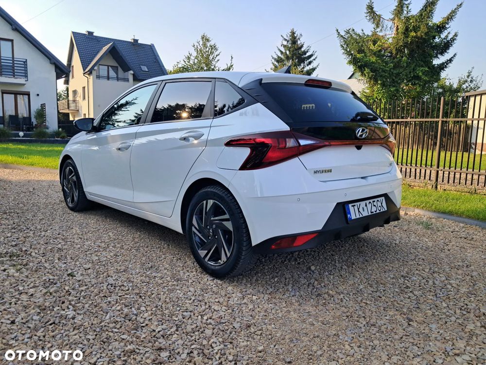 Hyundai i20 1.2 Pure - 11