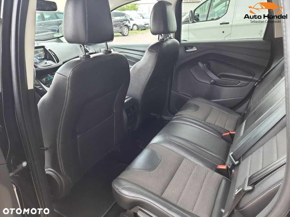 Ford Kuga 1.5 EcoBoost 2x4 Titanium - 33