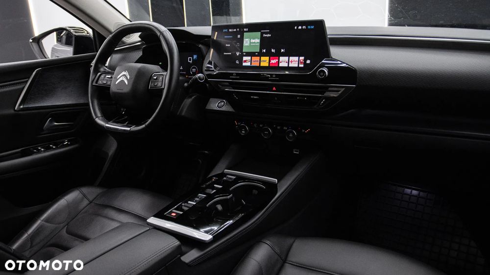 Citroën C5X 1.6 PureTech Shine EAT8 - 17