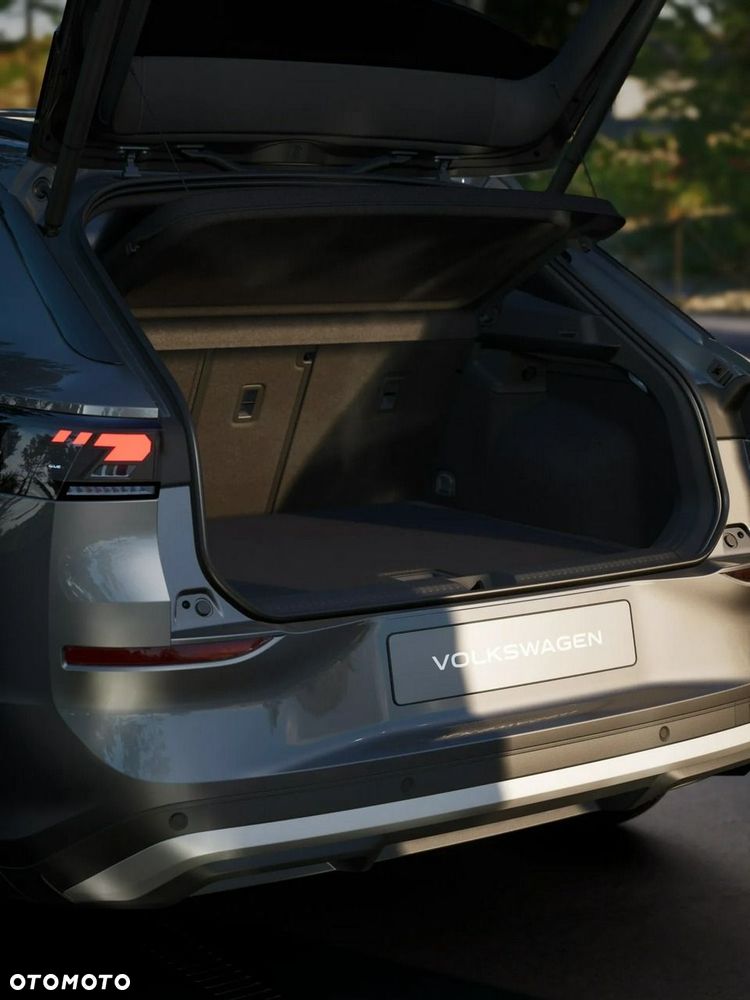 Volkswagen T-Roc - 9