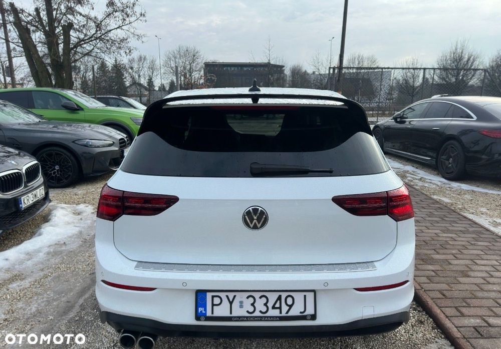 Volkswagen Golf - 10