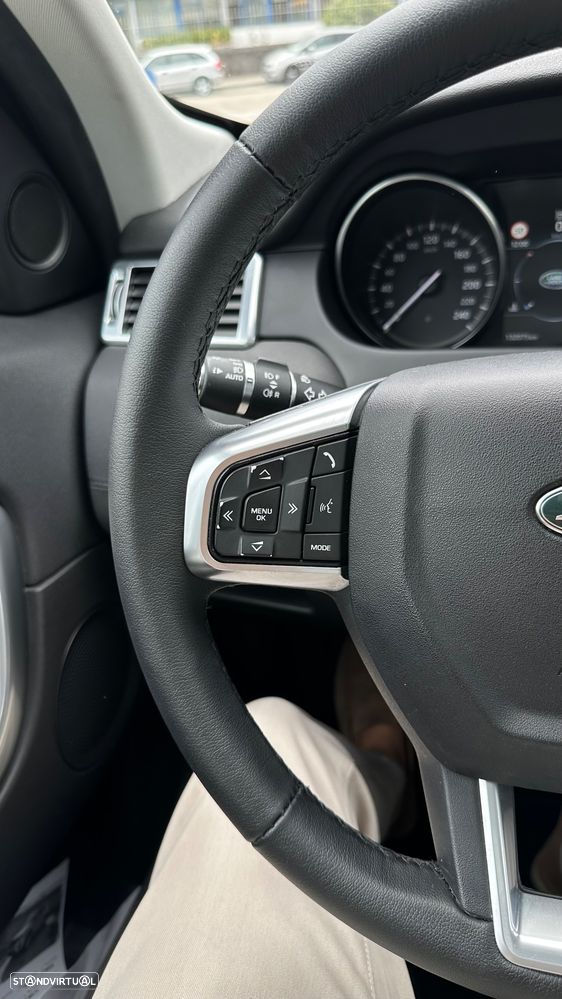 Land Rover Discovery Sport 2.0 TD4 SE - 33