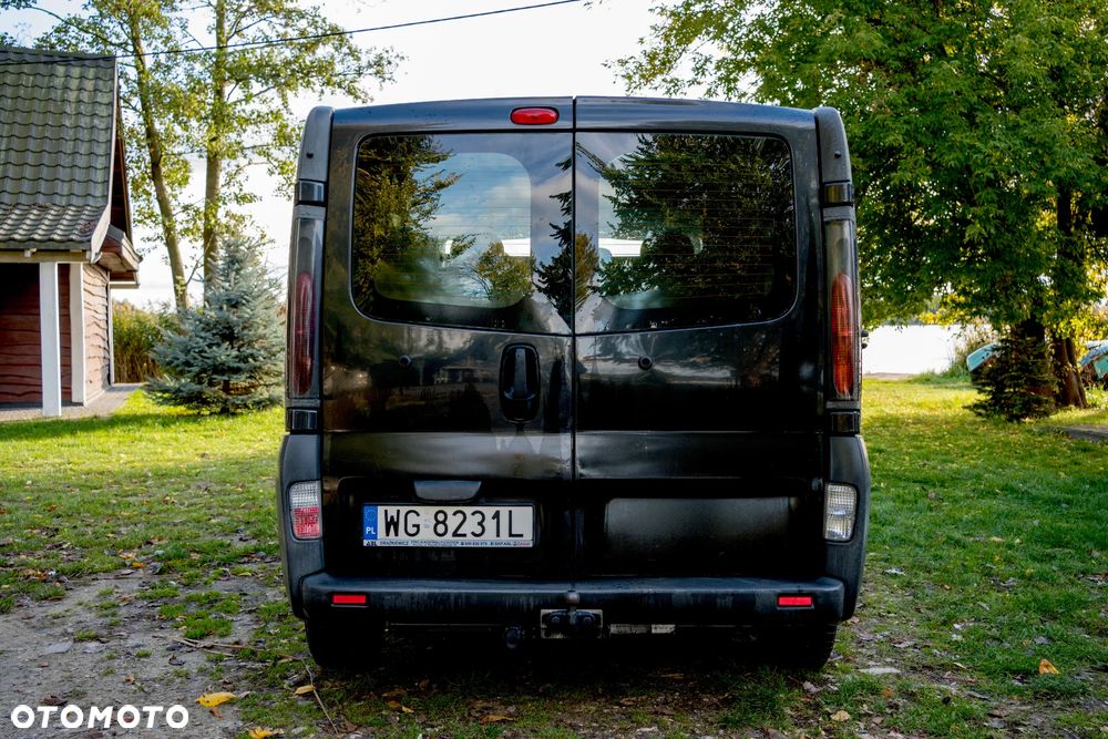 Renault Trafic 2.5 dCi Passenger Expression - 4