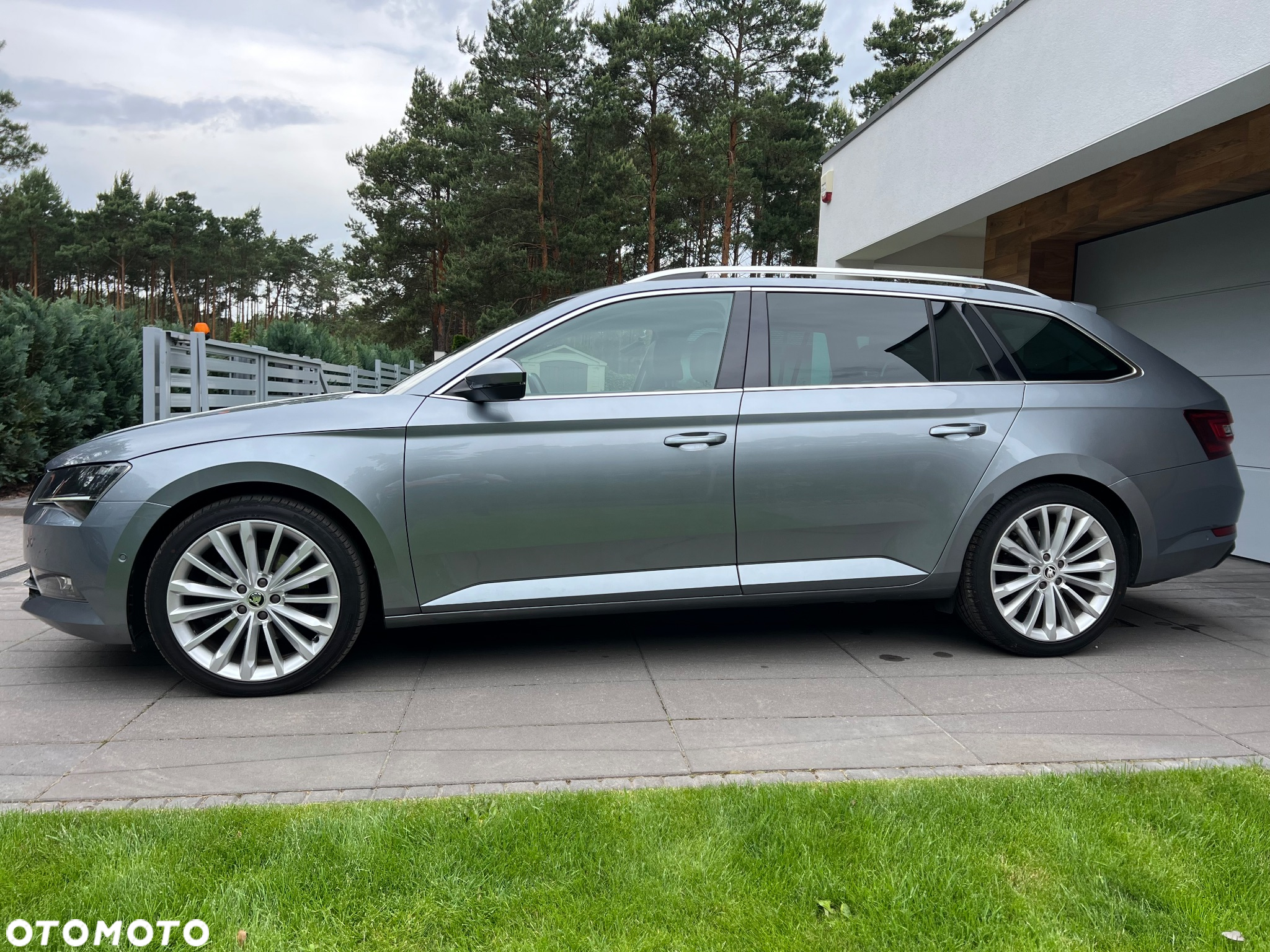 Skoda Superb Combi 1.8 TSI DSG Style - 4