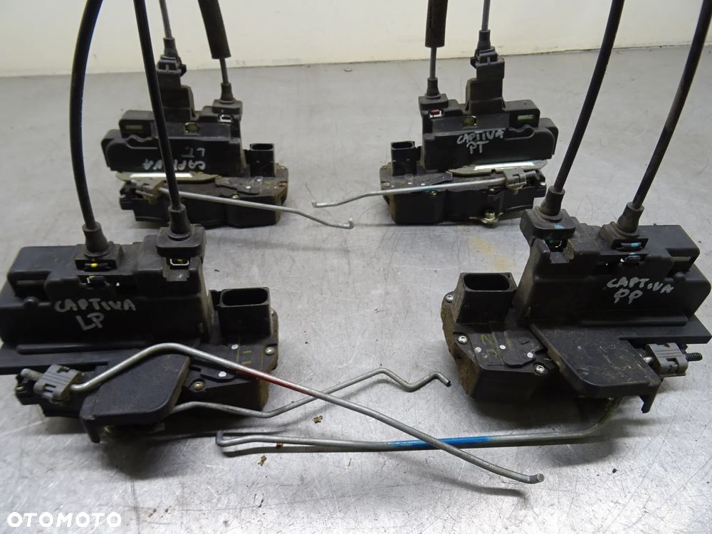 CHEVROLET CAPTIVA 06-10 2.0D Z20S1 ZAMEK DRZWI PRAWY LEWY PRZÓD PRZEDNI TYŁ TYLNY - 1