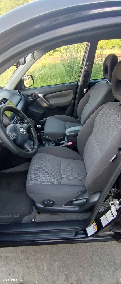 Toyota RAV4 2.0 VVT-i 4x4 - 30