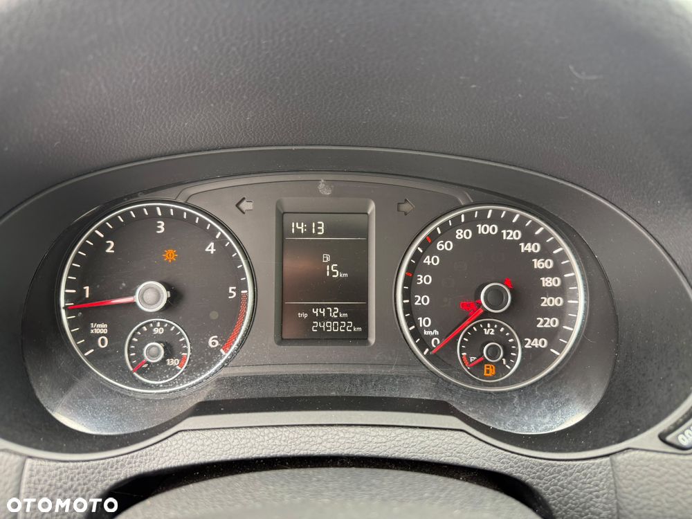 Volkswagen Sharan - 8
