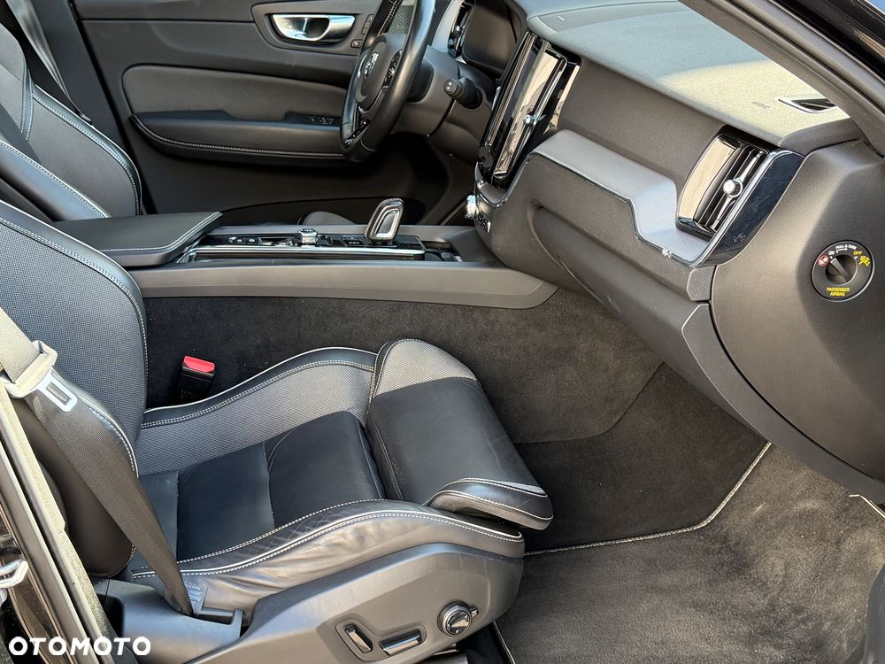 Volvo XC 60 B5 D AWD Geartronic RDesign - 10