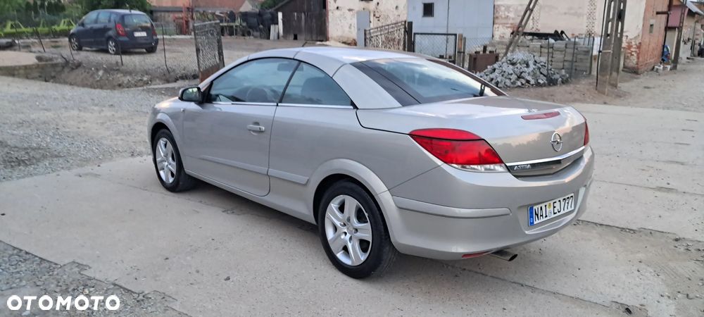 Opel Astra 1.6 Cosmo - 20