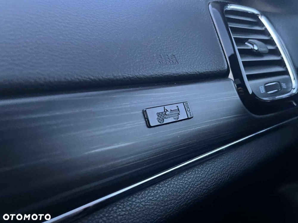 Jeep Grand Cherokee - 17