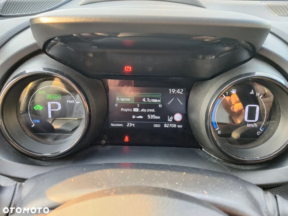Toyota Yaris Hybrid 1.5 Selection Elegant - 9
