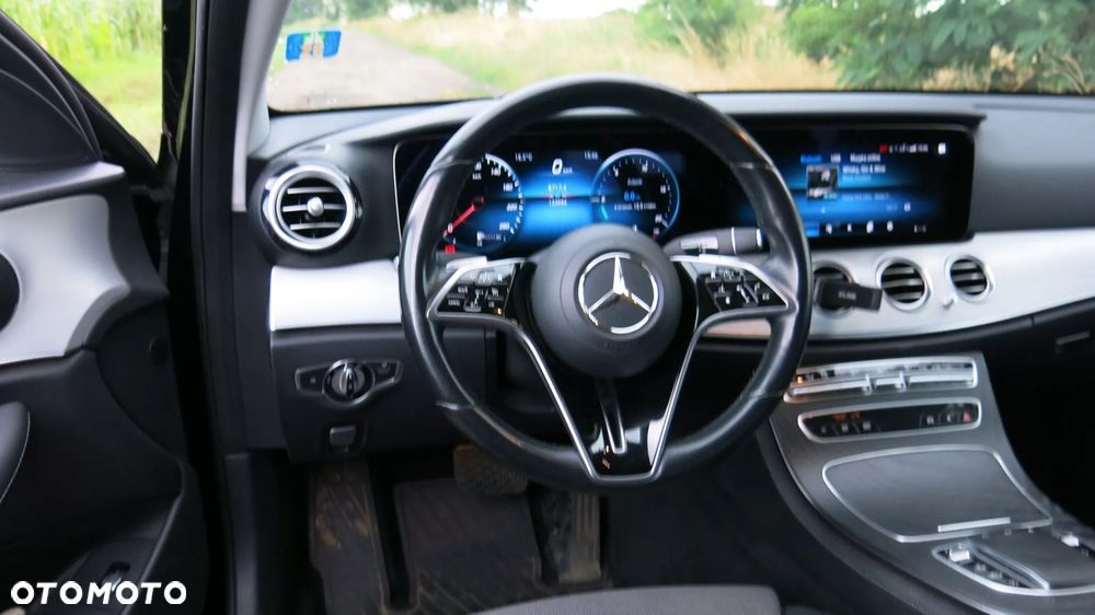 Mercedes-Benz Klasa E 220 d Avantgarde - 2