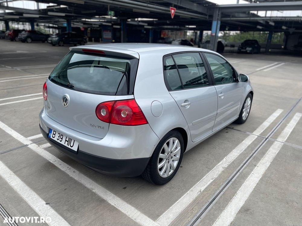 Volkswagen Golf 2.0 TDI Sportline - 5