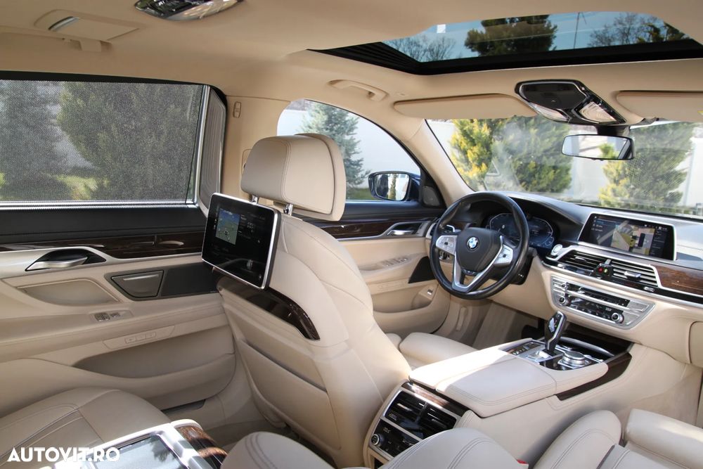 BMW Seria 7 745Le xDrive AT PHEV - 36