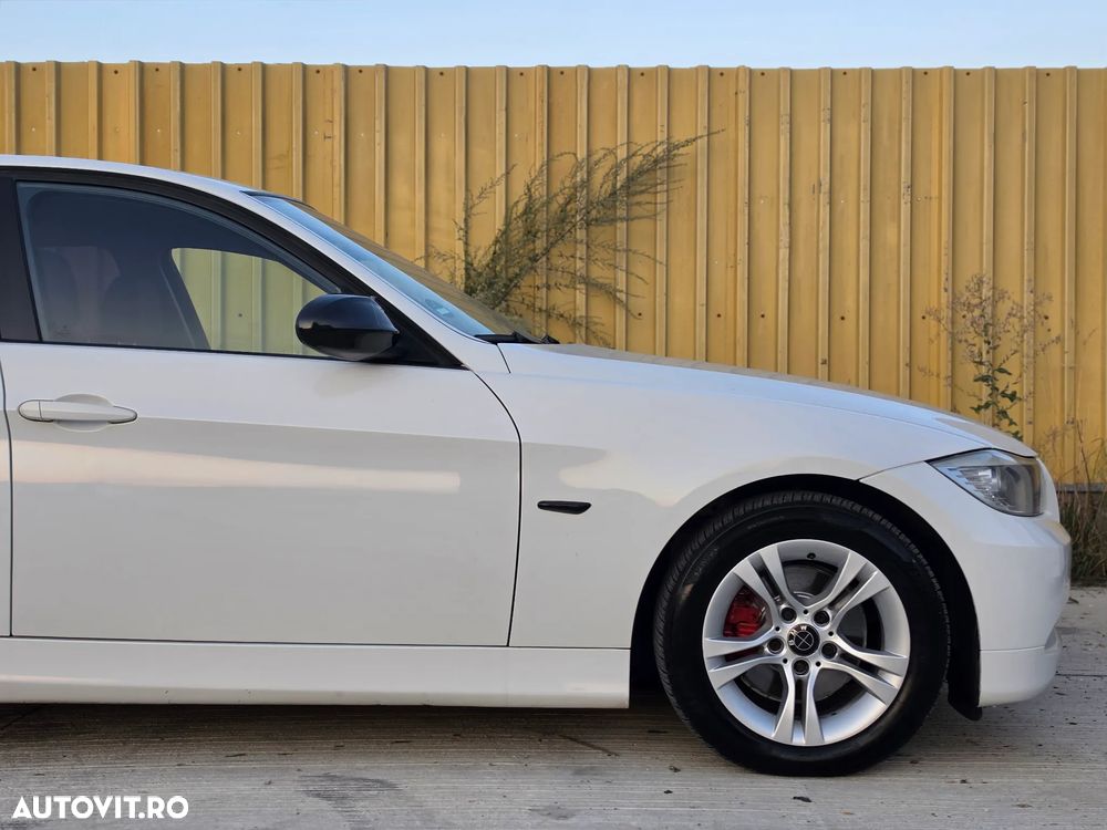 BMW Seria 3 318d DPF Edition Exclusive - 13