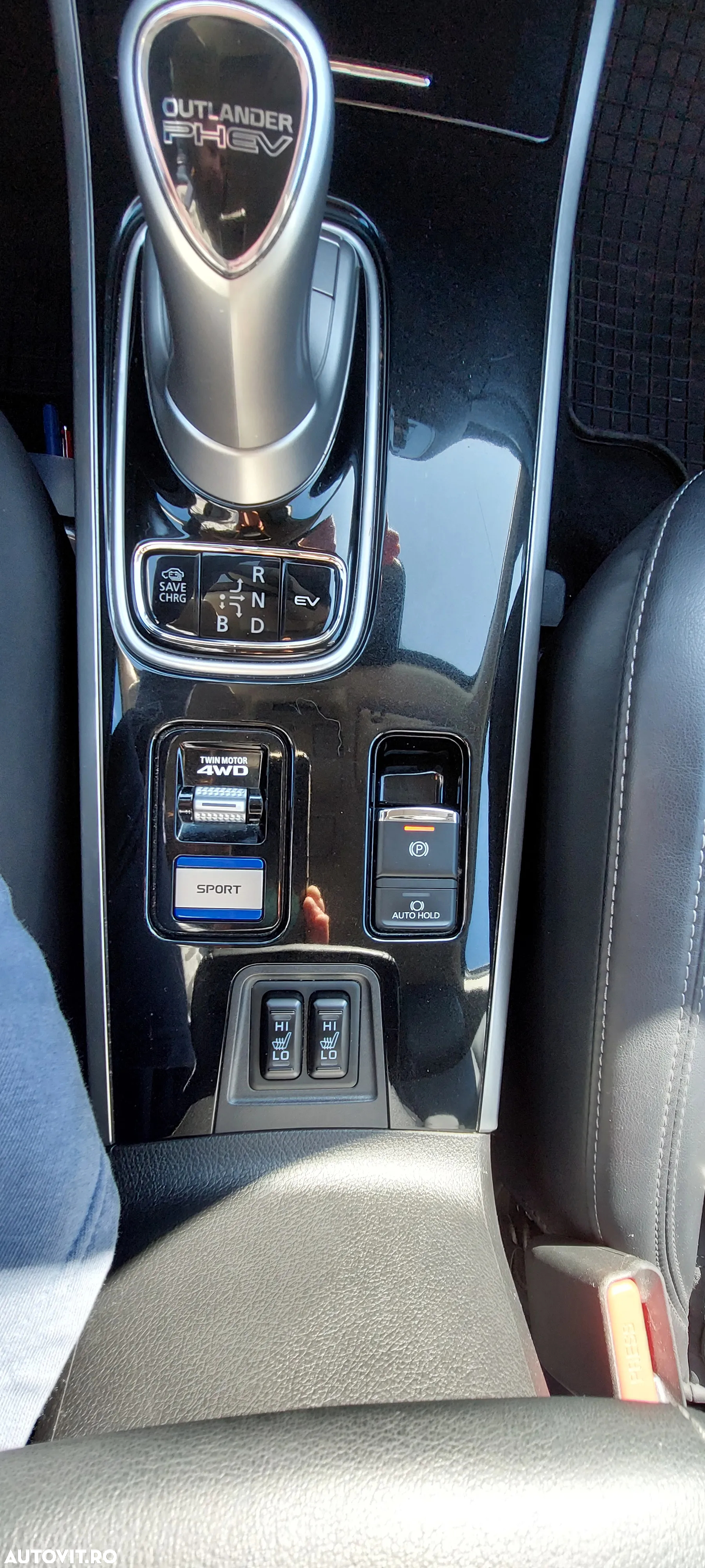 Mitsubishi Outlander PHEV 2.4 L 4X4 Instyle+ - 4