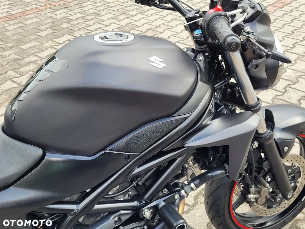 Suzuki SV - 17