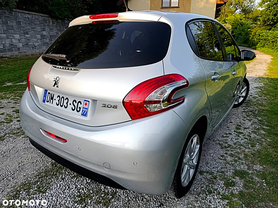 Peugeot 208 1.2 PureTech Style - 28
