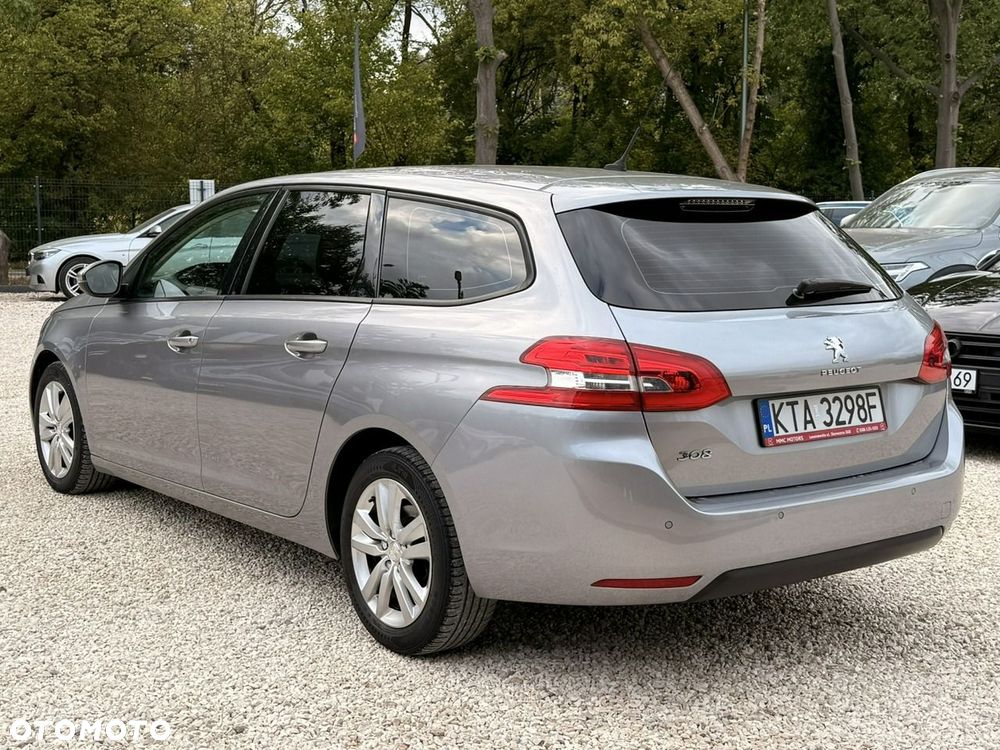 Peugeot 308 - 5