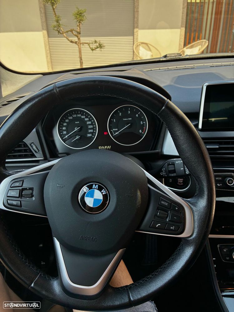 BMW 216 Active Tourer d Line Luxury - 15