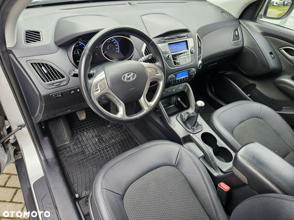 Hyundai ix35 2.0 Premium 2WD - 26