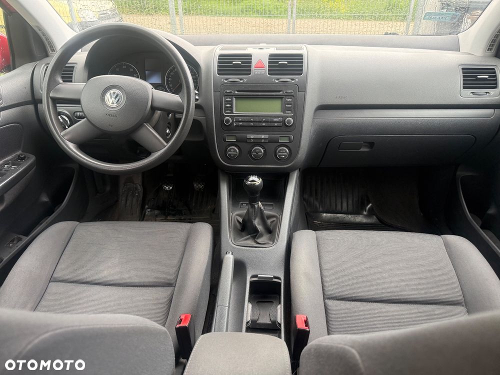 Volkswagen Golf 1.6 FSI Comfortline - 6