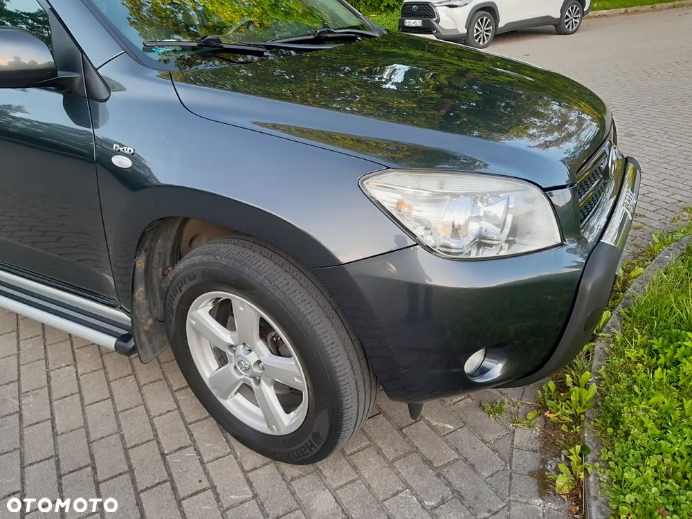 Toyota RAV4 2.2 D-4D Prestige - 20